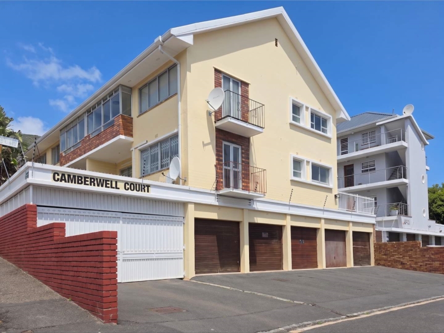 To Let 2 Bedroom Property for Rent in Sea Point Western Cape